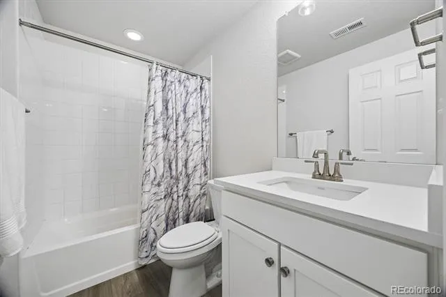 3888 Grand Baker Street Aurora, CO 80019