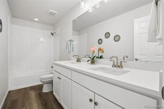 3888 Grand Baker Street Aurora, CO 80019