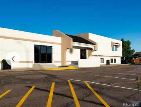 2020 S Pueblo Boulevard