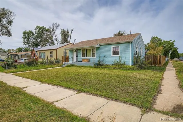 2633 Grand Avenue Pueblo, CO 81003