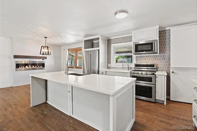 741 S 6th Avenue Brighton, CO 80601