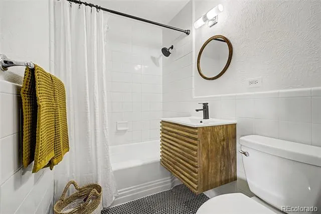 1190 Clermont Street #202 Denver, CO 80220