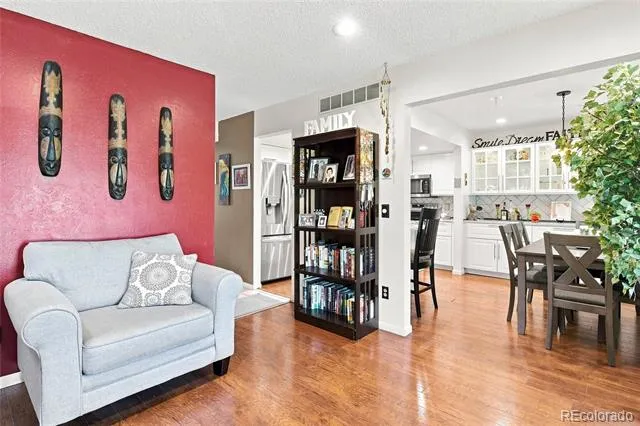 2528 S Vaughn Way #C Aurora, CO 80014