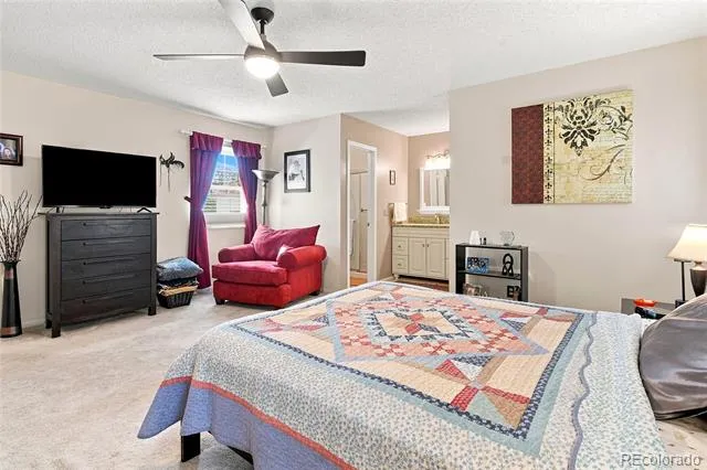 2528 S Vaughn Way #C Aurora, CO 80014