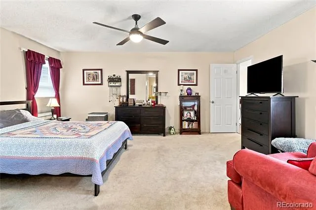 2528 S Vaughn Way #C Aurora, CO 80014