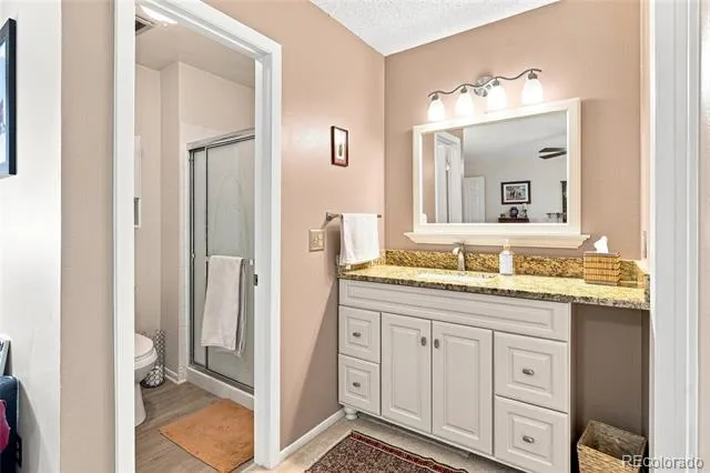 2528 S Vaughn Way #C Aurora, CO 80014