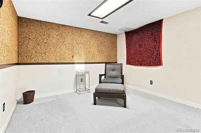 2528 S Vaughn Way #C Aurora, CO 80014