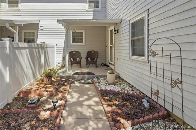2528 S Vaughn Way #C Aurora, CO 80014