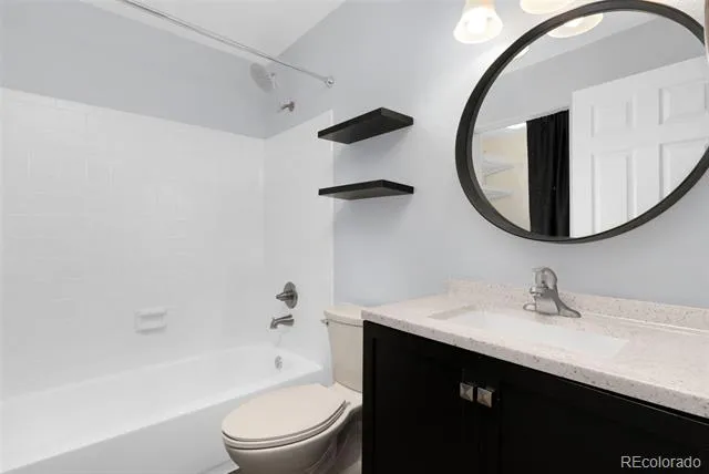902 S Walden Street #203 Aurora, CO 80017