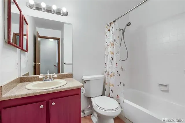 2295 S Pitkin Way #F Aurora, CO 80013