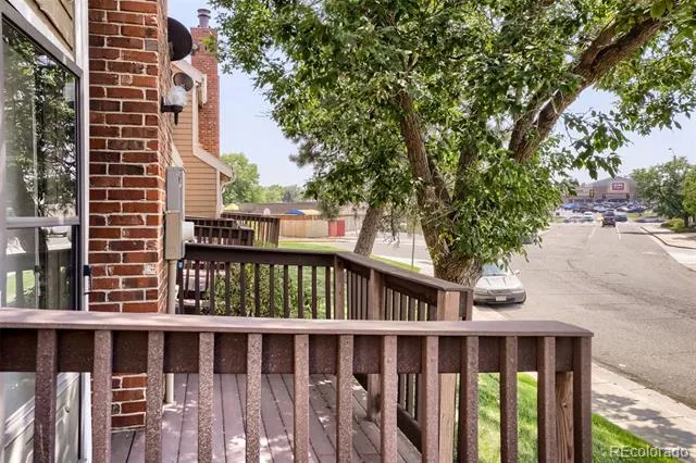 2295 S Pitkin Way #F Aurora, CO 80013