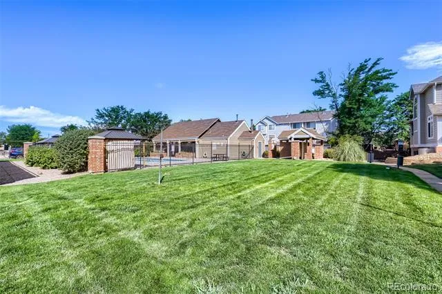 2295 S Pitkin Way #F Aurora, CO 80013