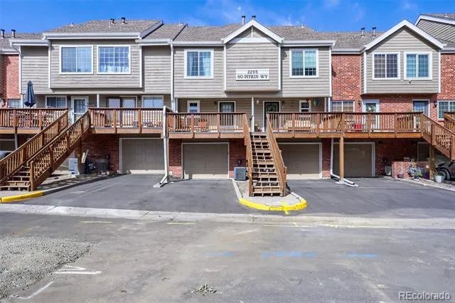 2295 S Pitkin Way #F Aurora, CO 80013