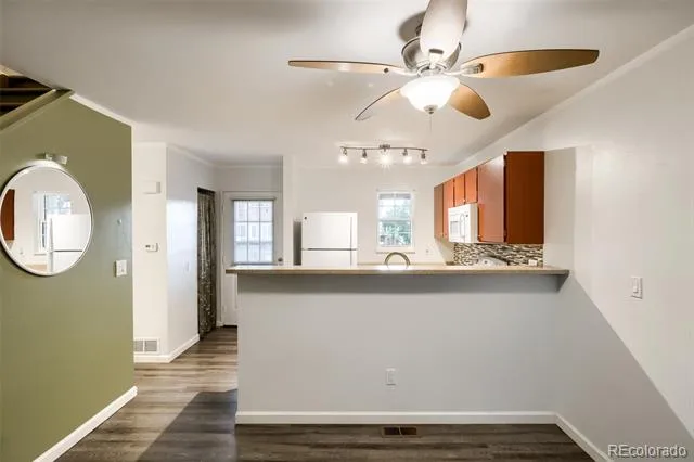 2295 S Pitkin Way #F Aurora, CO 80013