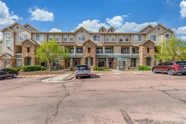 457 Black Feather Loop #702 Castle Rock, CO 80104