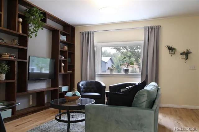 649 King Street Denver, CO 80204