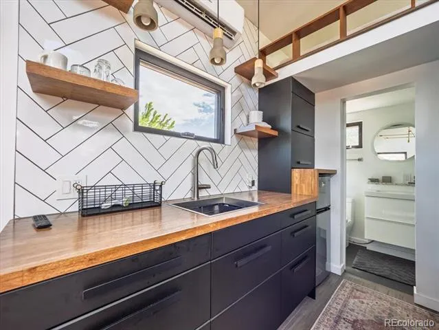 649 King Street Denver, CO 80204