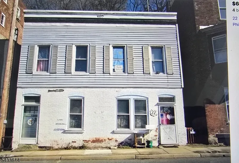 22 N Main St Phillipsburg Town, NJ 08865