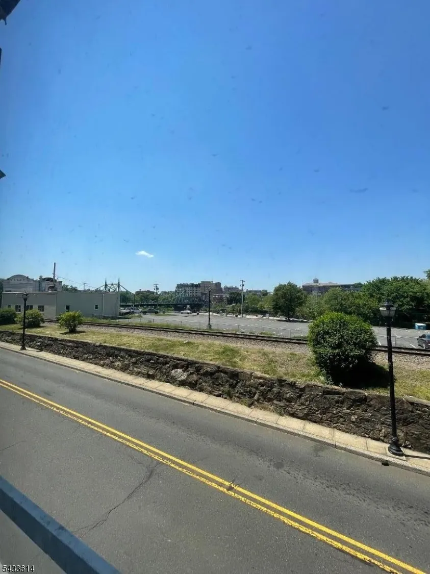22 N Main St Phillipsburg Town, NJ 08865