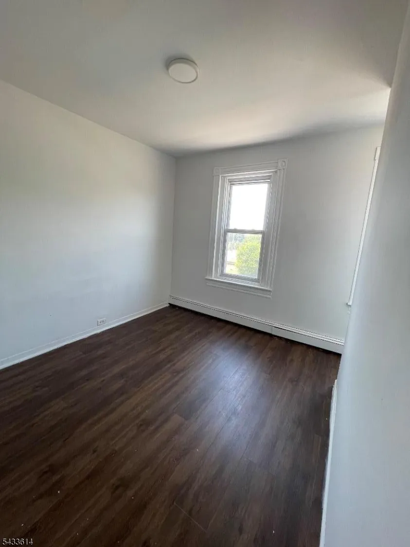 22 N Main St Phillipsburg Town, NJ 08865
