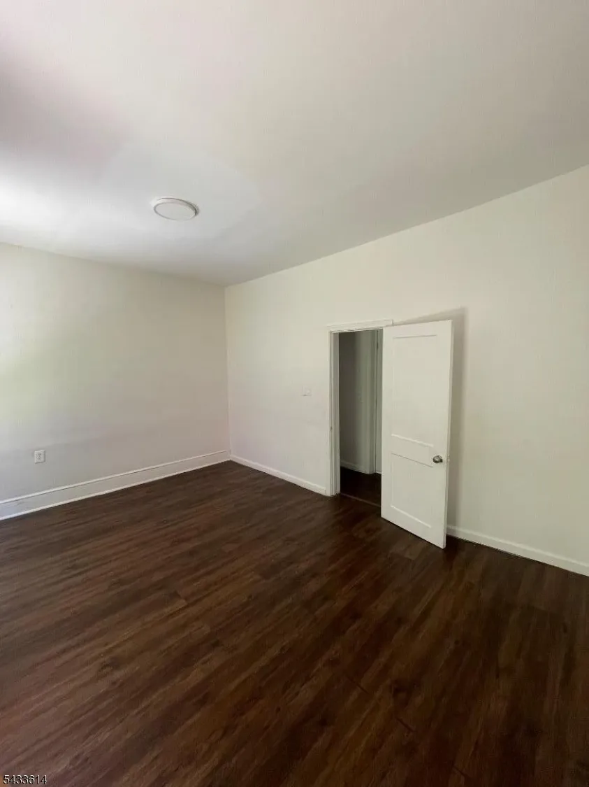22 N Main St Phillipsburg Town, NJ 08865