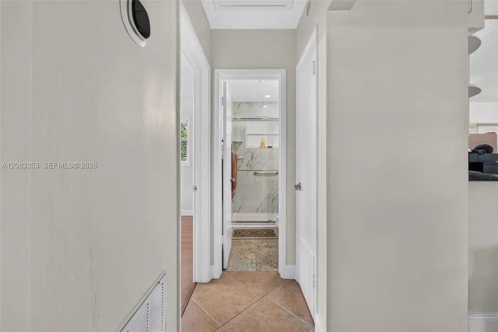 4831 NE 8th Ave Oakland Park, FL 33334