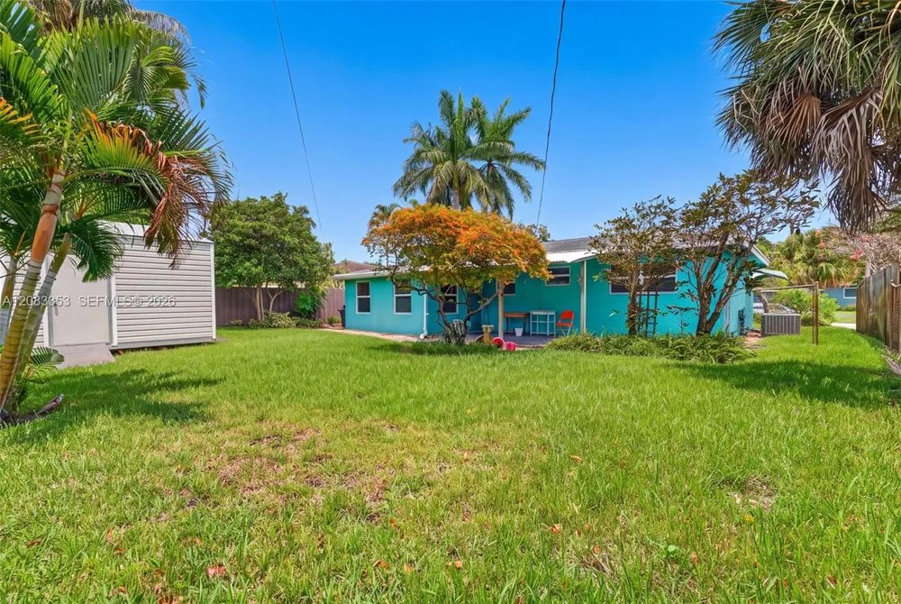 4831 NE 8th Ave Oakland Park, FL 33334