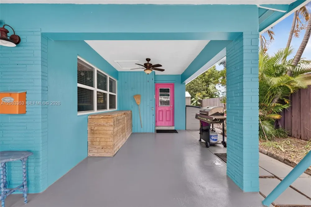 4831 NE 8th Ave Oakland Park, FL 33334