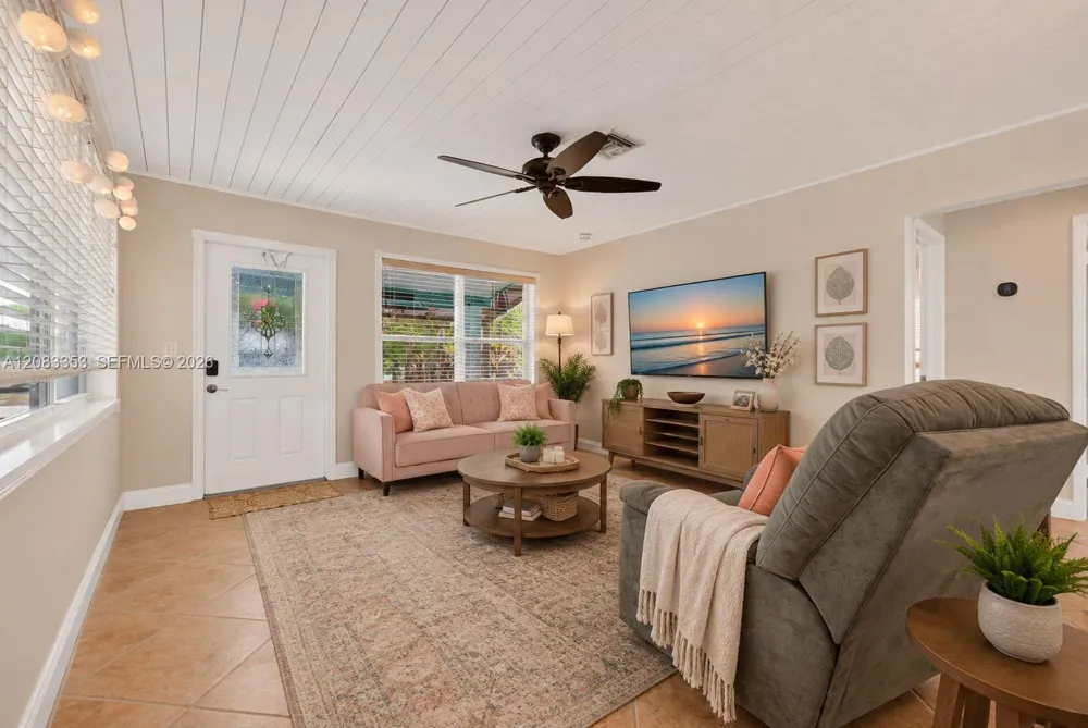 4831 NE 8th Ave Oakland Park, FL 33334