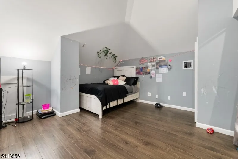 263 Stiles St Elizabeth City, NJ 07208