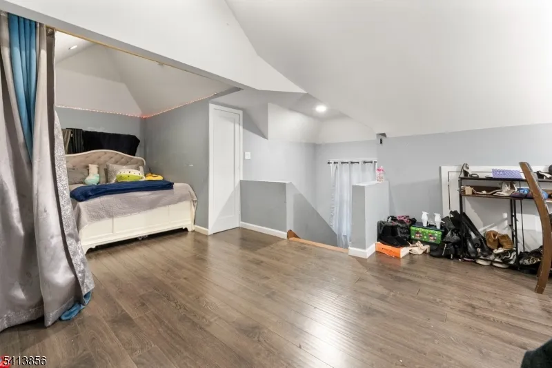 263 Stiles St Elizabeth City, NJ 07208