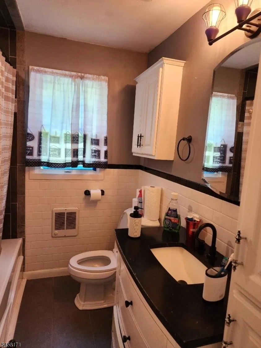 30 Locust Rd Wantage, NJ 07461
