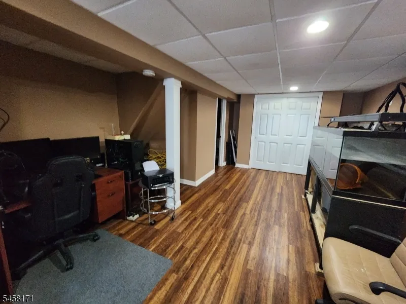 30 Locust Rd Wantage, NJ 07461