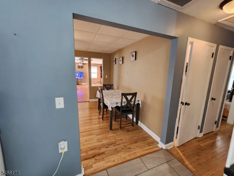 30 Locust Rd Wantage, NJ 07461