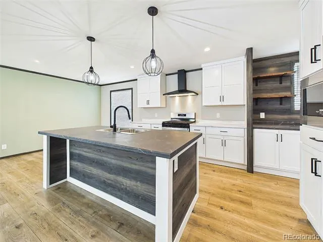 354 E Stewart Drive Pueblo, CO 81007