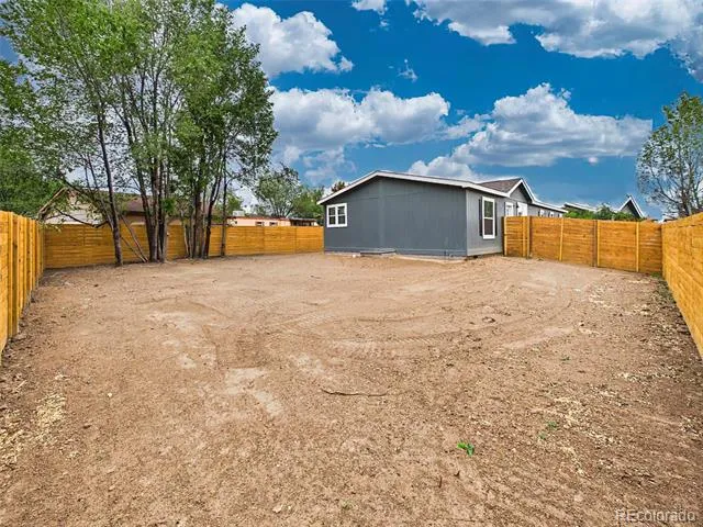 354 E Stewart Drive Pueblo, CO 81007