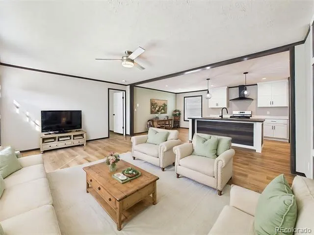 354 E Stewart Drive Pueblo, CO 81007