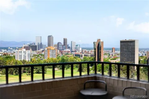 1111 Race Street #14B