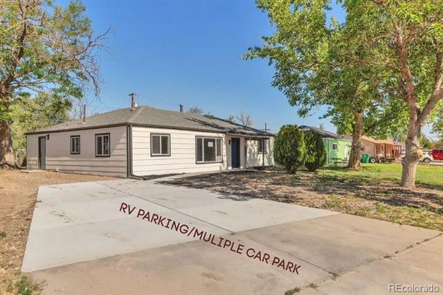 815 Zion Street Aurora, CO 80011