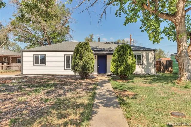 815 Zion Street Aurora, CO 80011