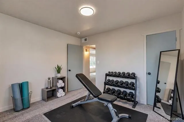 815 Zion Street Aurora, CO 80011