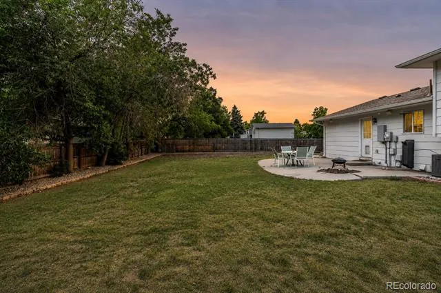 3250 S Holland Way Lakewood, CO 80227