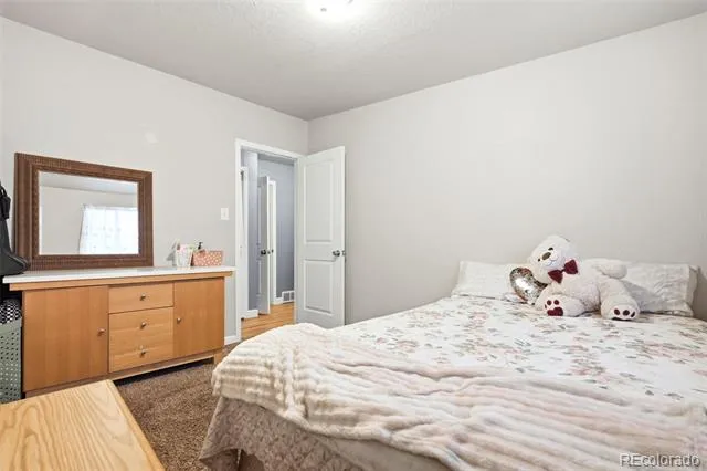 1225 Dallas Street Aurora, CO 80010