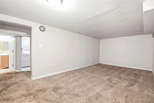 1225 Dallas Street Aurora, CO 80010
