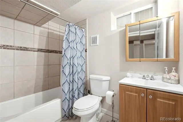 1225 Dallas Street Aurora, CO 80010