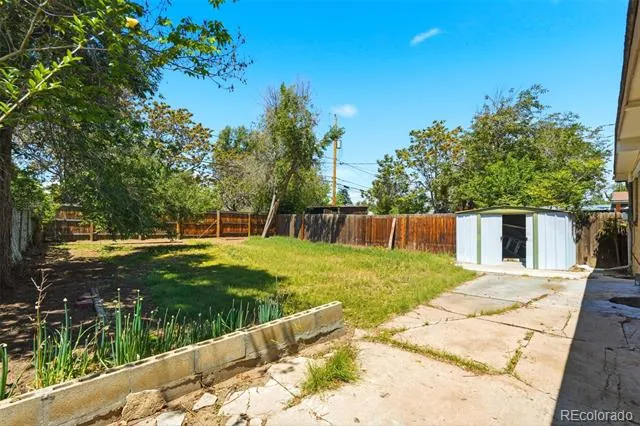1225 Dallas Street Aurora, CO 80010