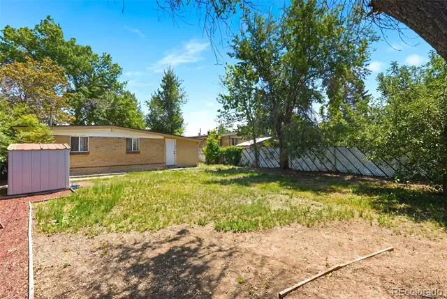 1225 Dallas Street Aurora, CO 80010