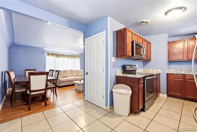 1225 Dallas Street Aurora, CO 80010