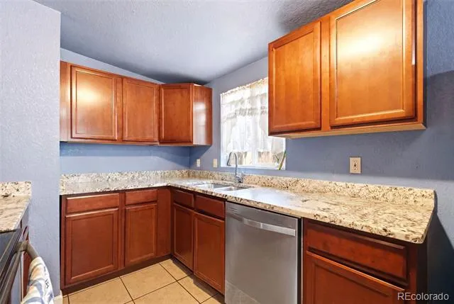 1225 Dallas Street Aurora, CO 80010