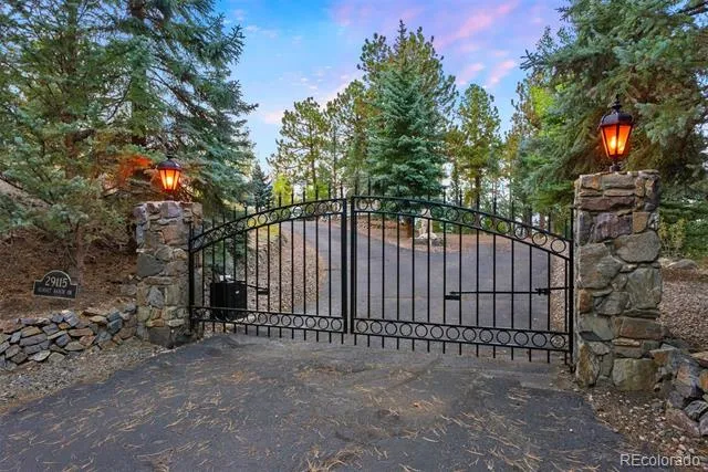29115 Summit Ranch Drive Golden, CO 80401